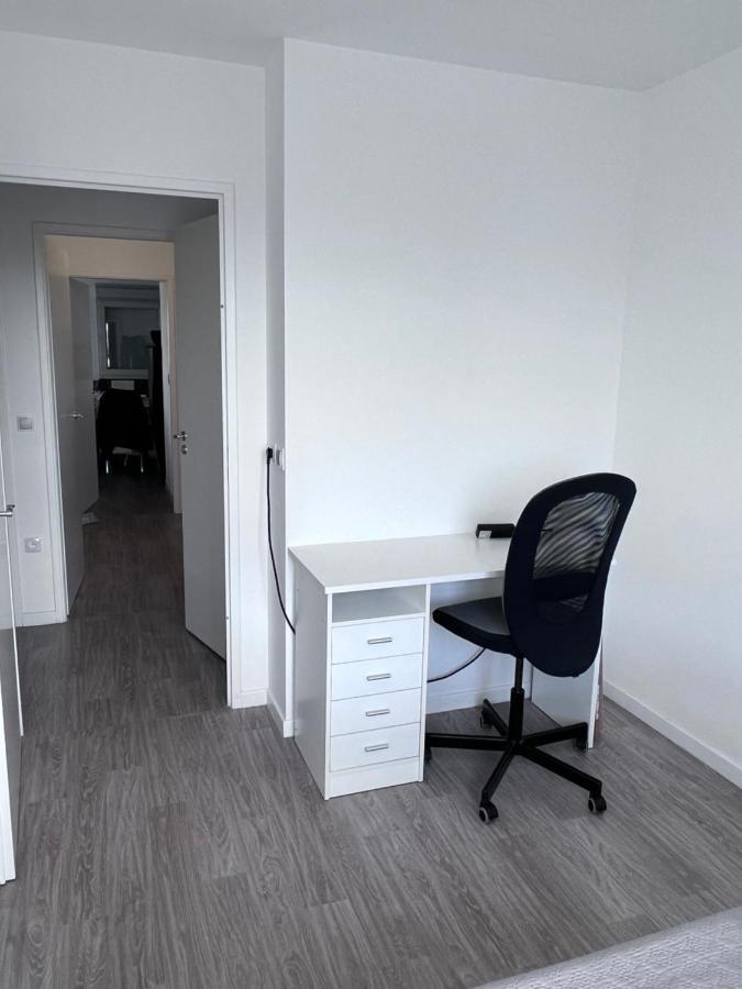 Chambre Privee Dans Un Appartement A 37 Min De Champs Elysees سارتروفيل المظهر الخارجي الصورة